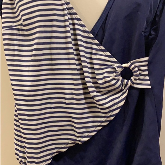 Swim suite - Picture 2 of 2